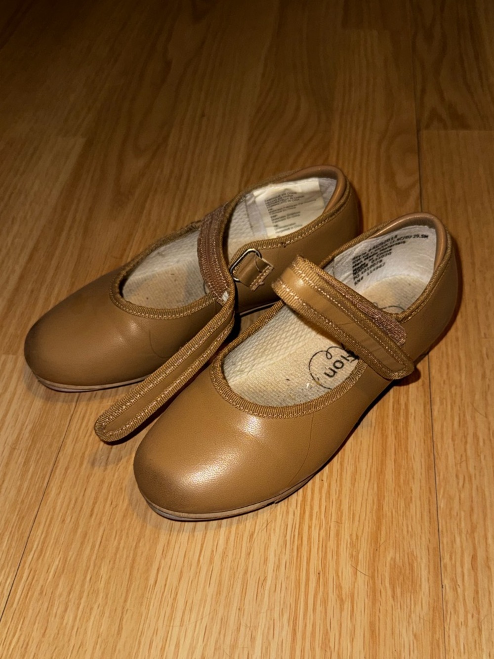 Girls tap shoes